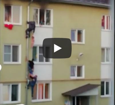 Must See: 3 Heroes Climb Drain Pipe to Save Children From Burning Building!