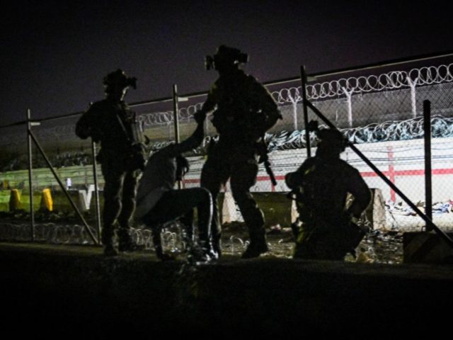 ‘Do Not Travel’: UK Warns of ‘Very, Very Credible’ Intelligence on ‘Imminent’ Attack at Kabul Airport